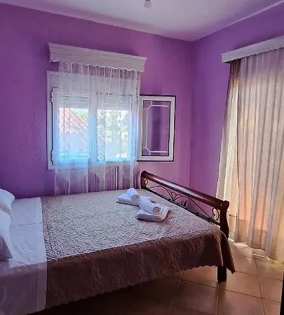 Mitselo ניאה פלאגיה