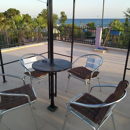 Apartment Mitselo Nea Plagia